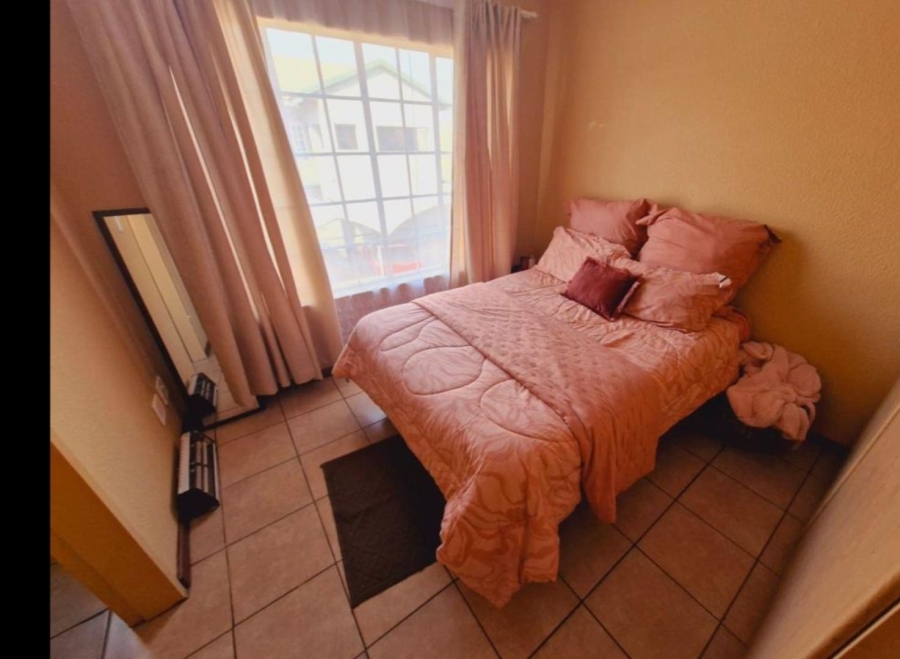 1 Bedroom Property for Sale in Kannoniers Park North West